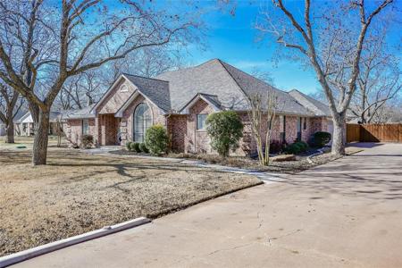 7611 Ravenswood Road
