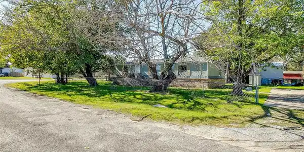 1901 Gale Drive