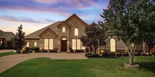 6009 Lakeside Drive