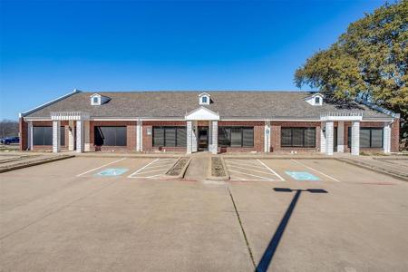 2214 E US Highway 377 Highway