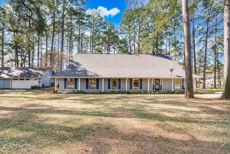 1680 Cypress Cove