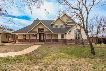 624 Oak Point Drive