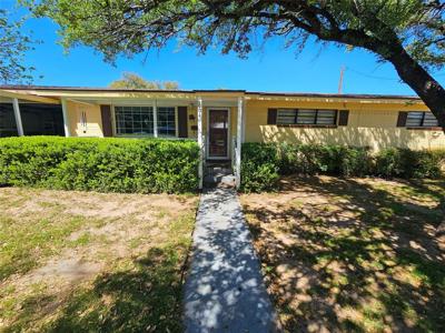 604 Crestview Drive