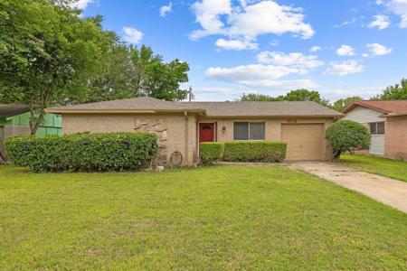 1612 Francis Lane