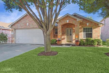 2039 La Salle Trail