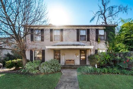 6560 Lake Circle Drive