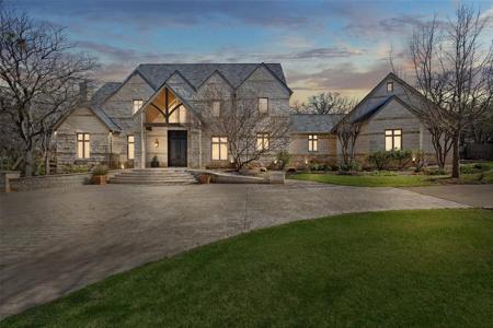 813 Summerlin Drive