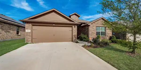 8704 Smokehouse Drive