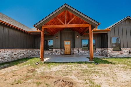 456 Clubview Drive