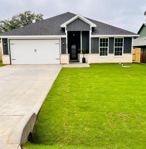 2518 Creek Drive