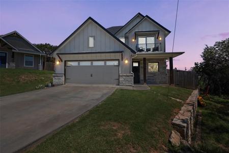 2706 Lakeridge Court