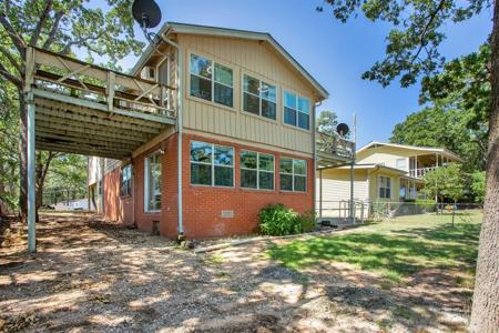854 Lake Road