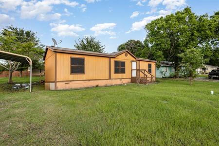 916 Redoak Drive