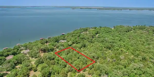 Lot 112 Lincoln Drive