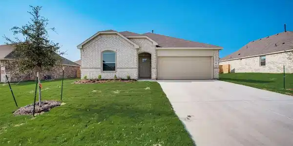 1216 Almond Drive