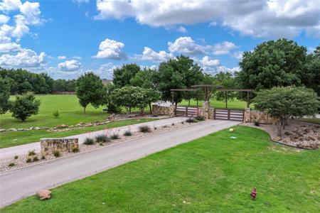 8 Texoma Bluffs Circle