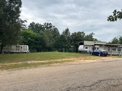 906 County Road 2121