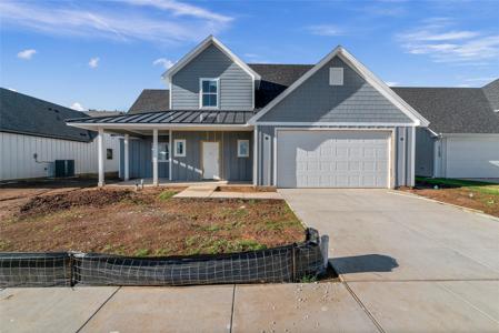 2200 Salina Circle