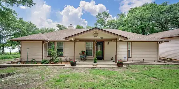449 Meandering Way