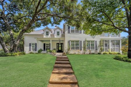 8822 Grenore Drive