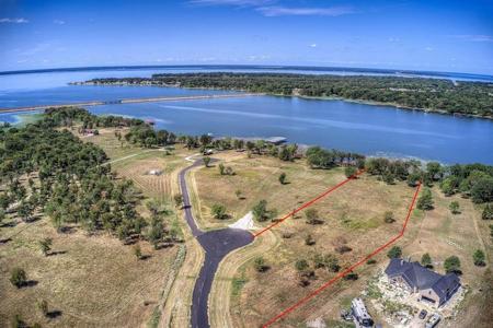 Lot 32 Lago Vista Drive
