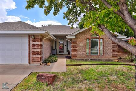 365 Sugarberry Avenue