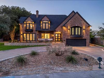 4922 Rio Vista Drive