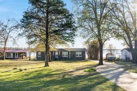 10372 Northlake Circle