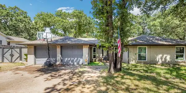 1017 Oak Ridge Drive