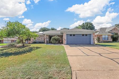 1501 Hayloft Lane