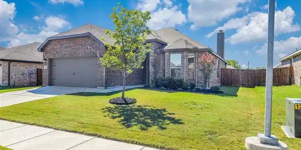 1436 Eagle Nest Drive