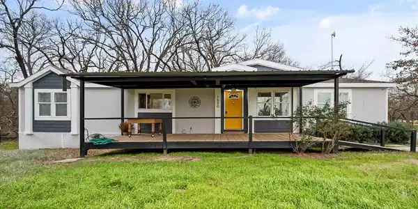 1530 SE County Road 3120