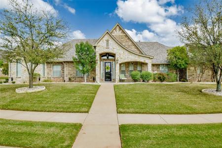1216 Prestwick Court