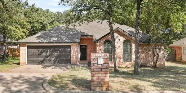 413 Meadowcrest Drive