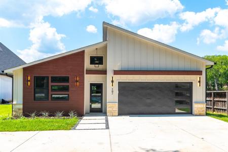 107 Autumn Wood Trail