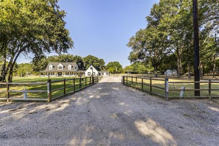 10051 County Road 2403