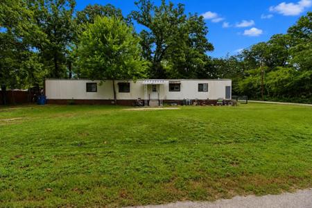 921 Crown Drive