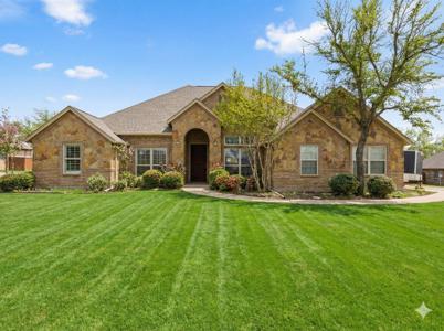 3223 Golden Oaks Circle