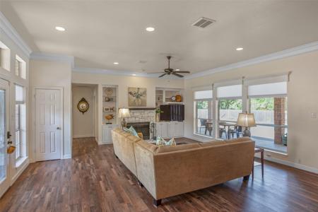 6421 Westover Drive