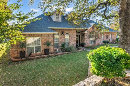 5411 Corto Drive
