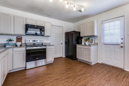 2613 Salt Maker Way