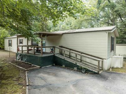 190 E Sycamore Lane