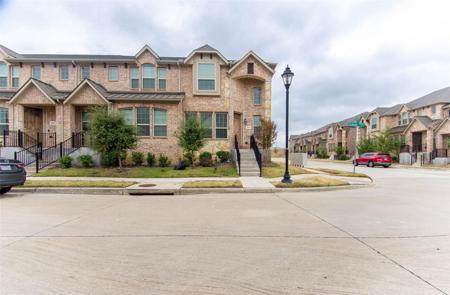 2575 Adam Lane