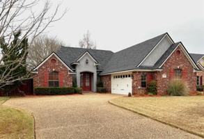 310 Montrose Place