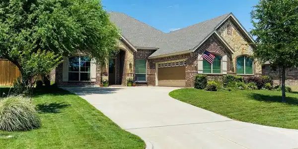 421 Corriente Trail