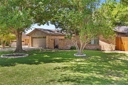 708 Tahiti Drive