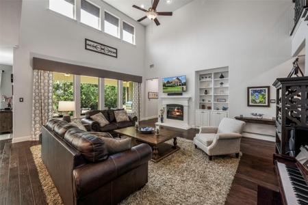 2272 Brooks Trail
