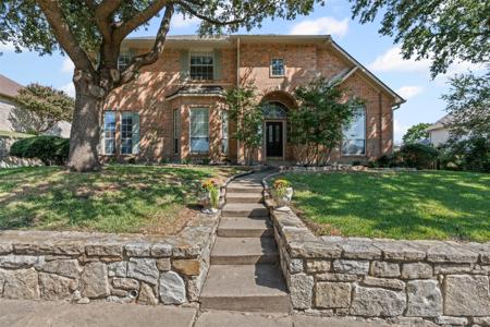 5105 Natchez Drive