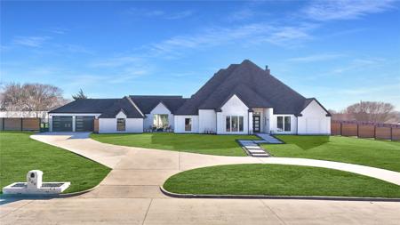 209 Carriage Hill Lane