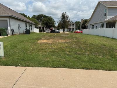 1306 Oakcrest Drive